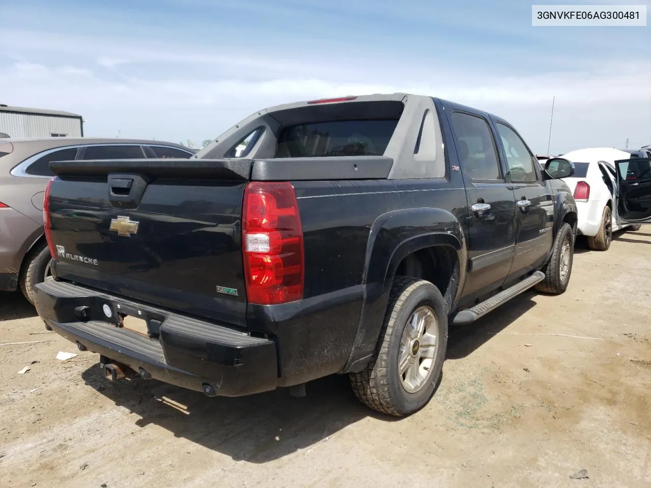 3GNVKFE06AG300481 2010 Chevrolet Avalanche Lt