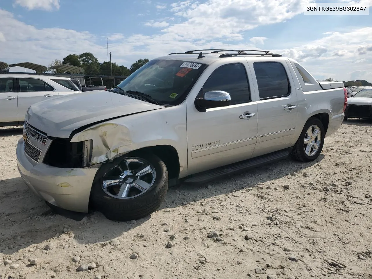 2011 Chevrolet Avalanche Ltz VIN: 3GNTKGE39BG302847 Lot: 74126814