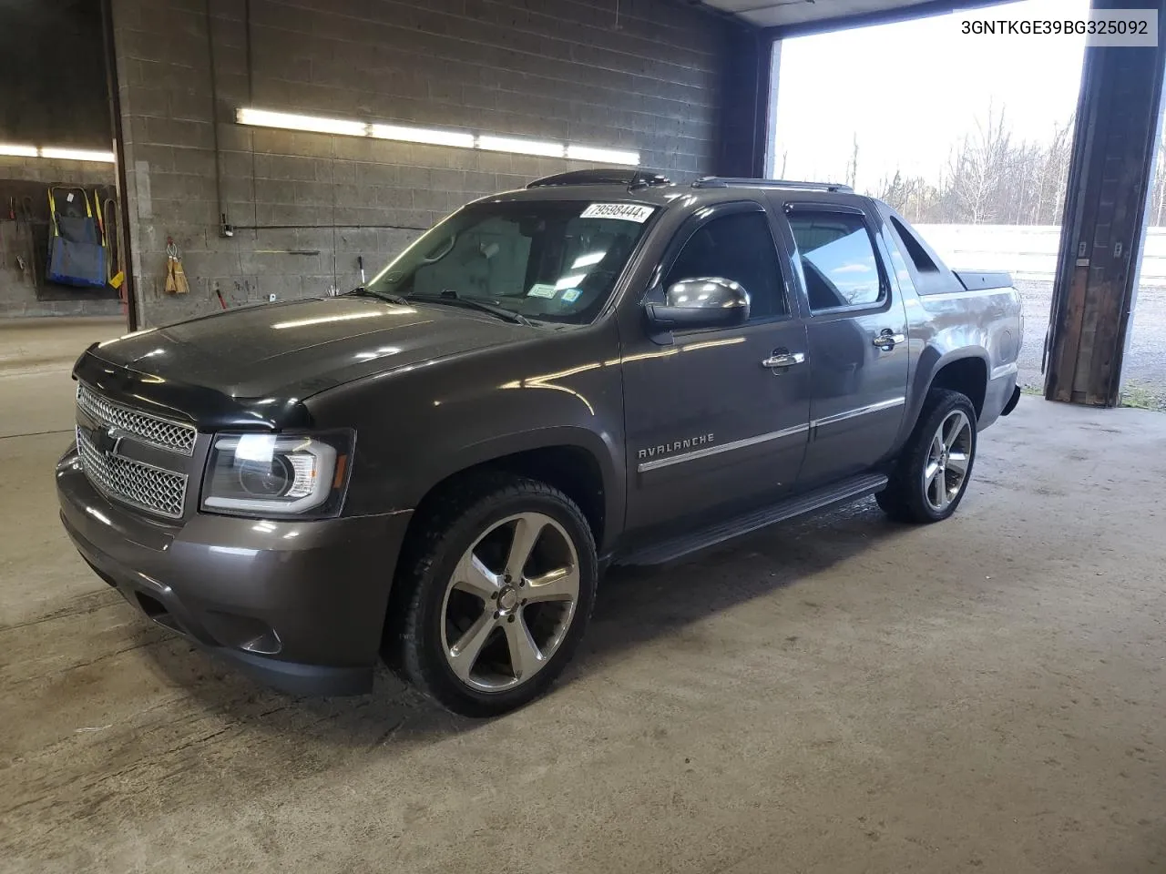 2011 Chevrolet Avalanche Ltz VIN: 3GNTKGE39BG325092 Lot: 79598444