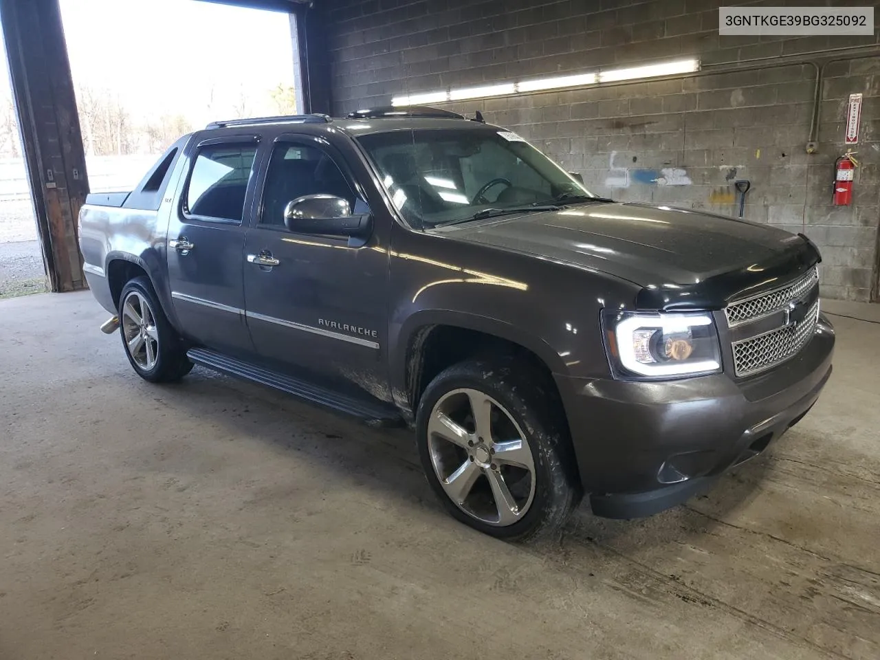 2011 Chevrolet Avalanche Ltz VIN: 3GNTKGE39BG325092 Lot: 79598444