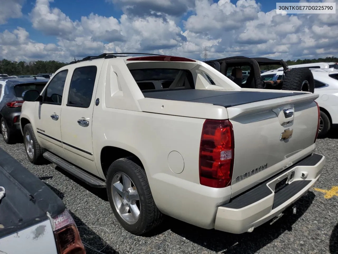 3GNTKGE77DG225790 2013 Chevrolet Avalanche Ltz