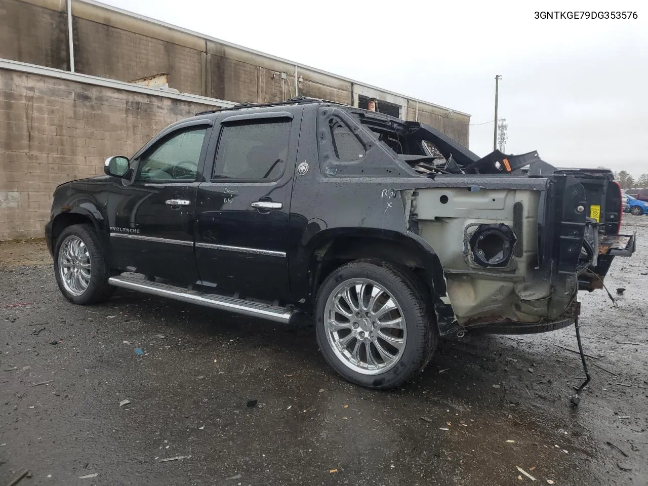 2013 Chevrolet Avalanche Ltz VIN: 3GNTKGE79DG353576 Lot: 81064524