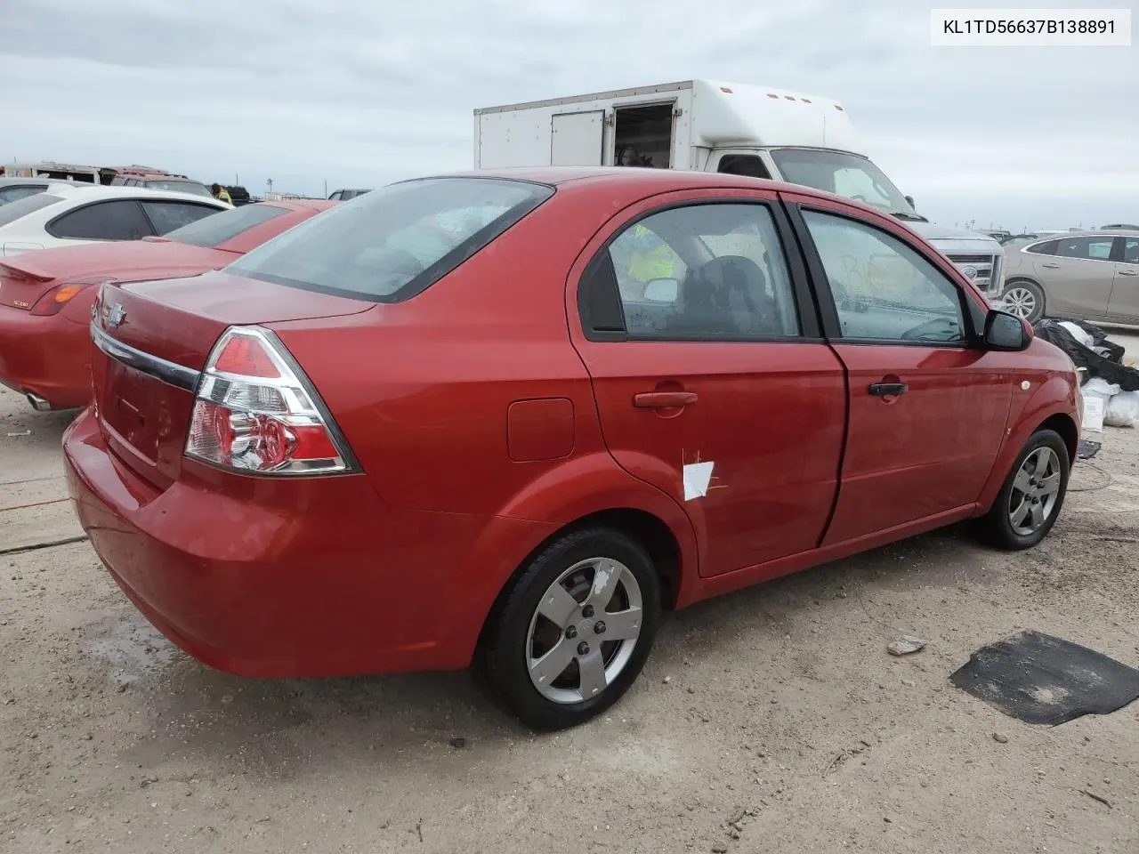 2007 Chevrolet Aveo Base VIN: KL1TD56637B138891 Lot: 75453814