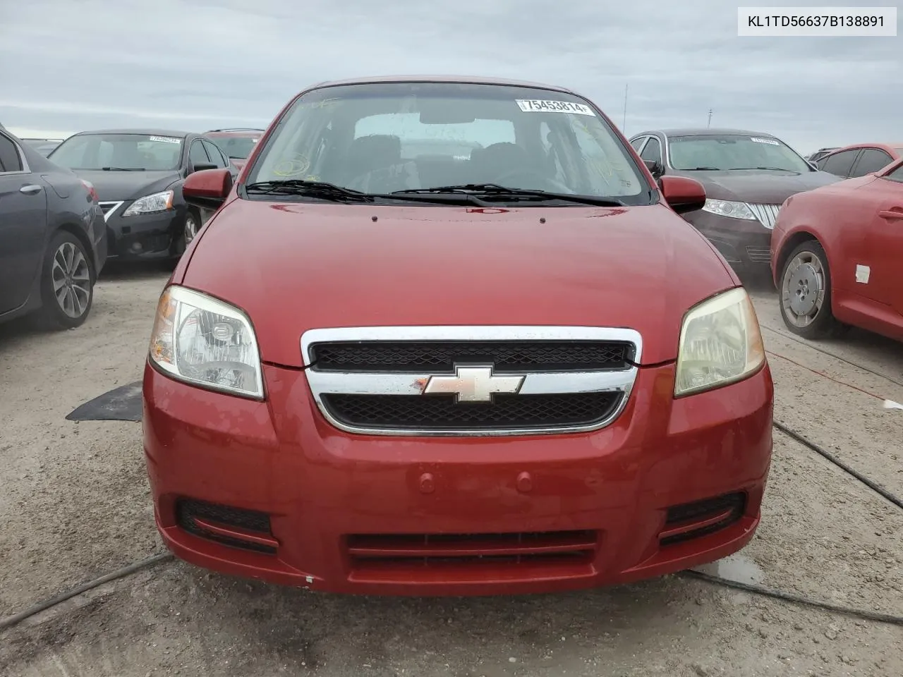 2007 Chevrolet Aveo Base VIN: KL1TD56637B138891 Lot: 75453814