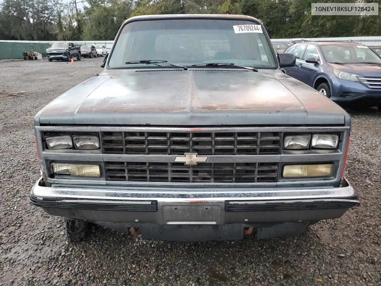 1990 Chevrolet Blazer V10 VIN: 1GNEV18K5LF128424 Lot: 76709244