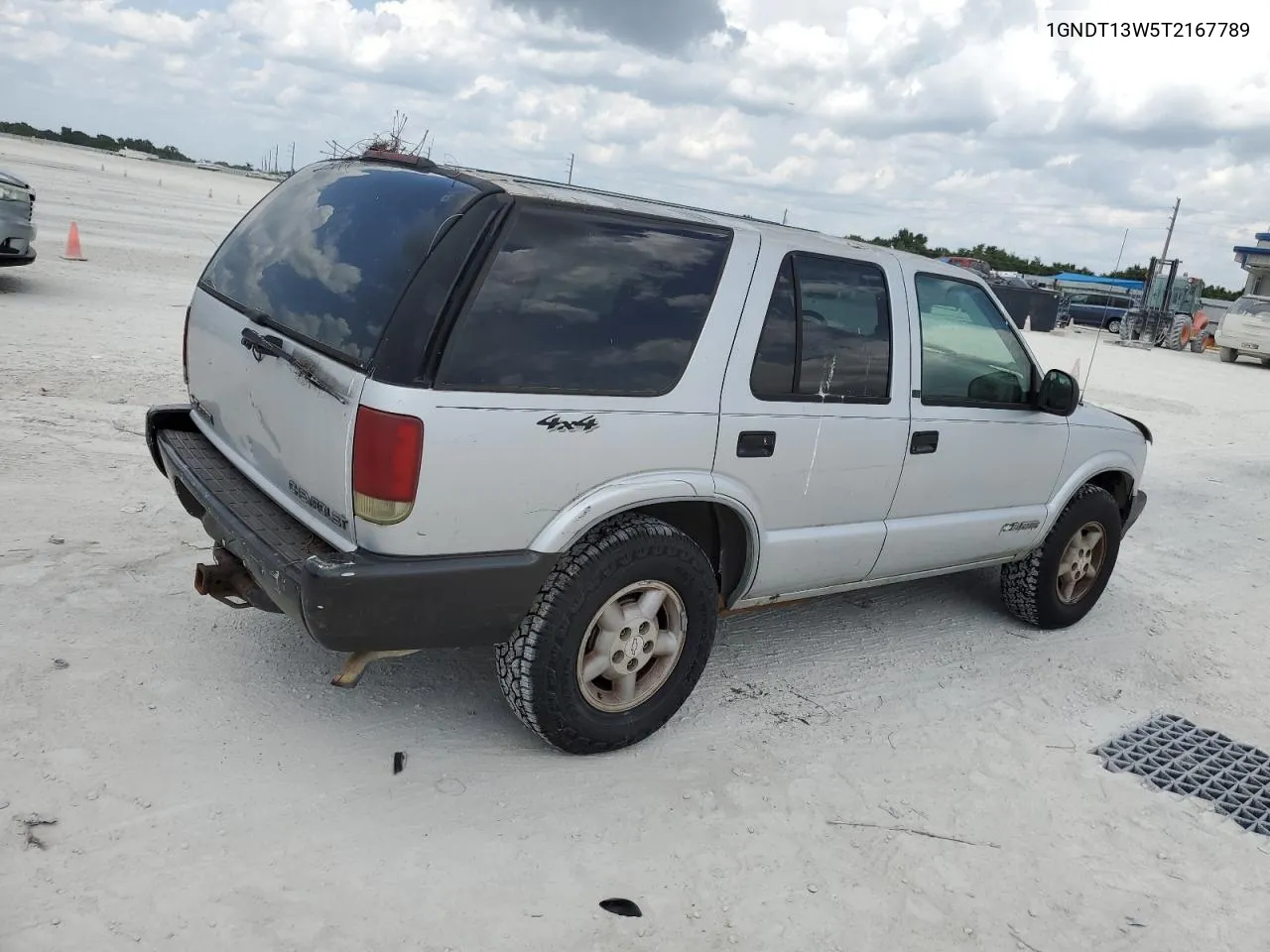 1996 Chevrolet Blazer VIN: 1GNDT13W5T2167789 Lot: 73176674