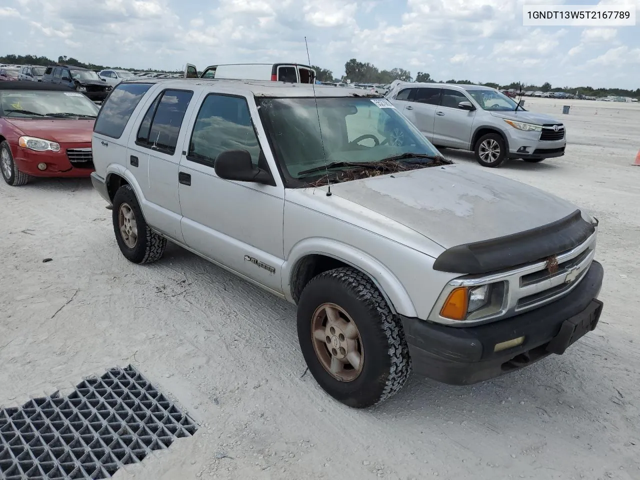 1996 Chevrolet Blazer VIN: 1GNDT13W5T2167789 Lot: 73176674