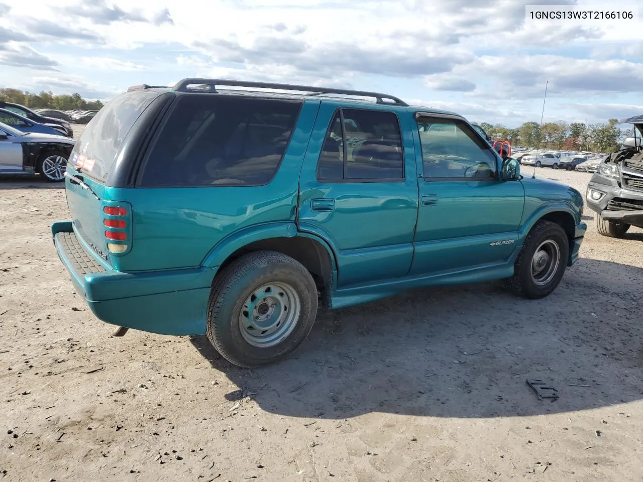 1996 Chevrolet Blazer VIN: 1GNCS13W3T2166106 Lot: 73635714