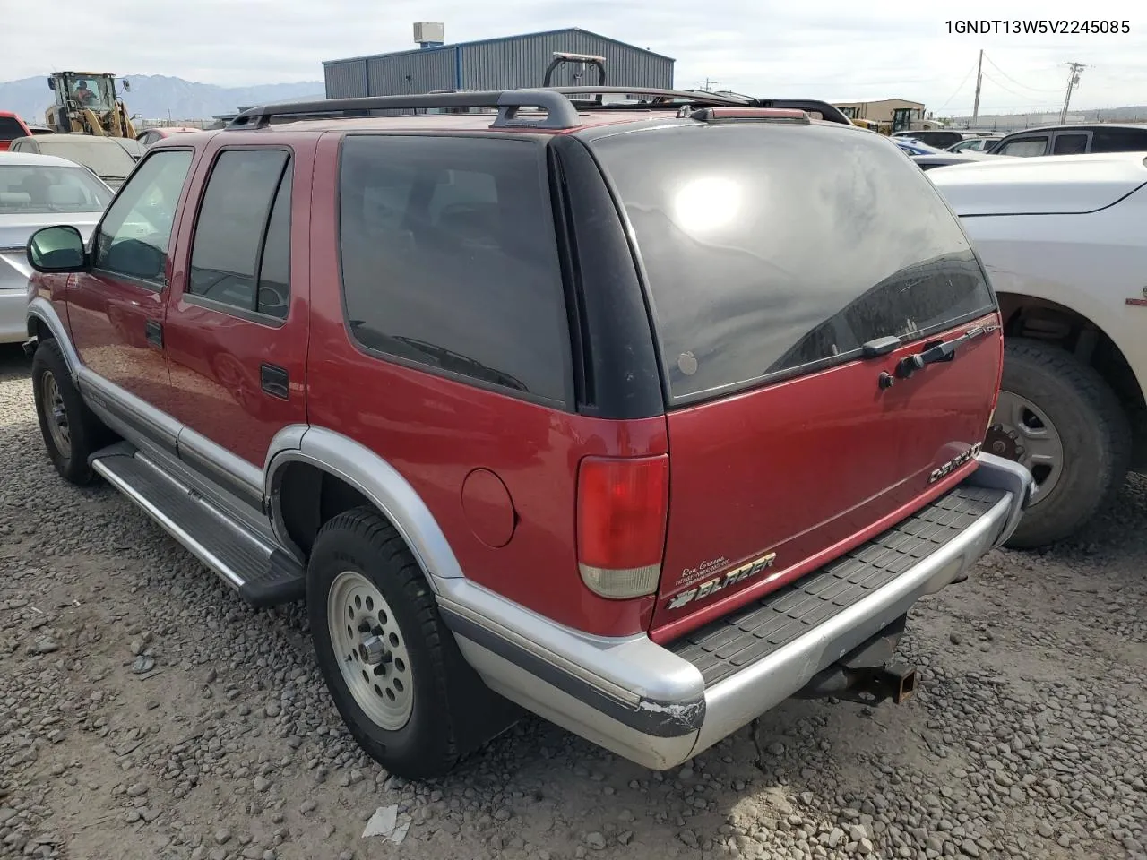 1997 Chevrolet Blazer VIN: 1GNDT13W5V2245085 Lot: 75058904