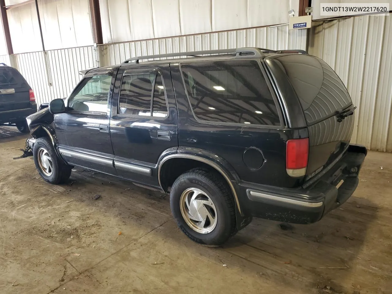 1998 Chevrolet Blazer VIN: 1GNDT13W2W2217620 Lot: 74915724