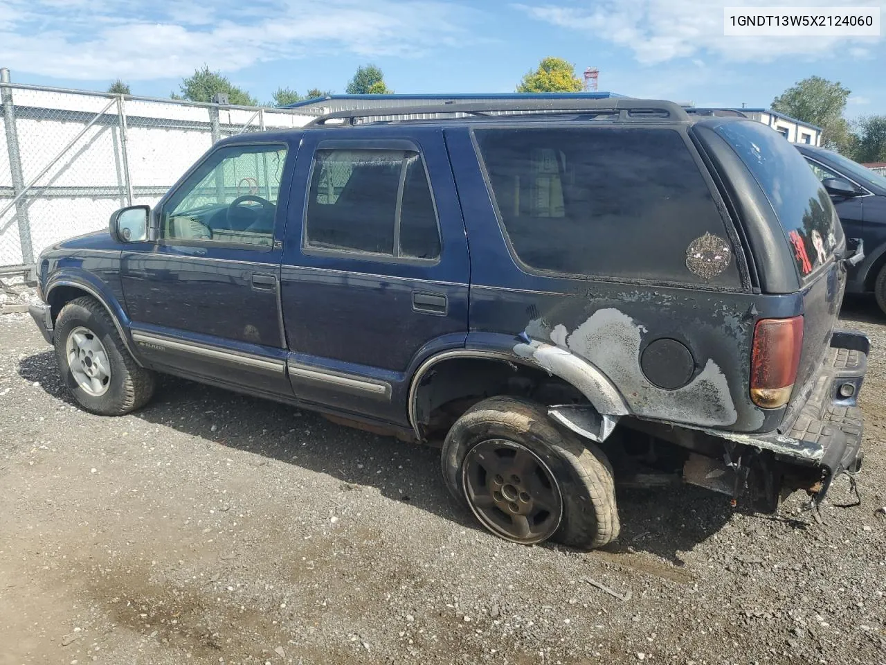 1999 Chevrolet Blazer VIN: 1GNDT13W5X2124060 Lot: 72217484