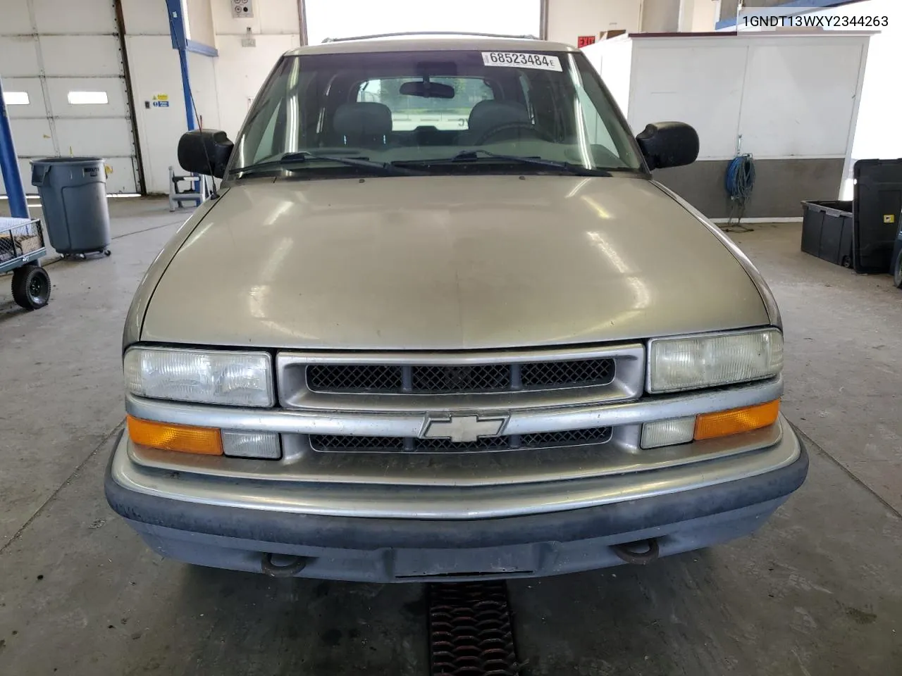 2000 Chevrolet Blazer VIN: 1GNDT13WXY2344263 Lot: 68523484