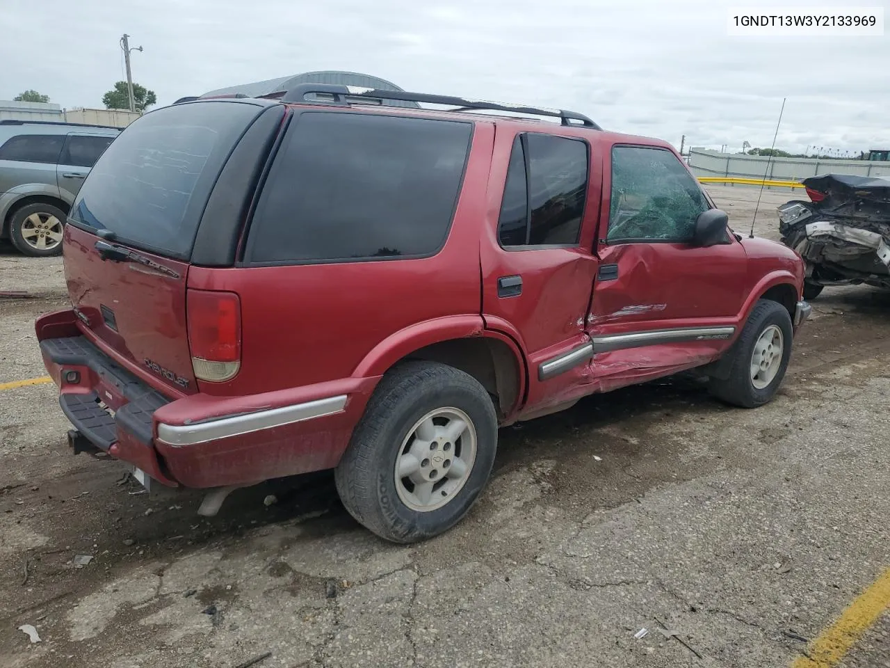 2000 Chevrolet Blazer VIN: 1GNDT13W3Y2133969 Lot: 72696734