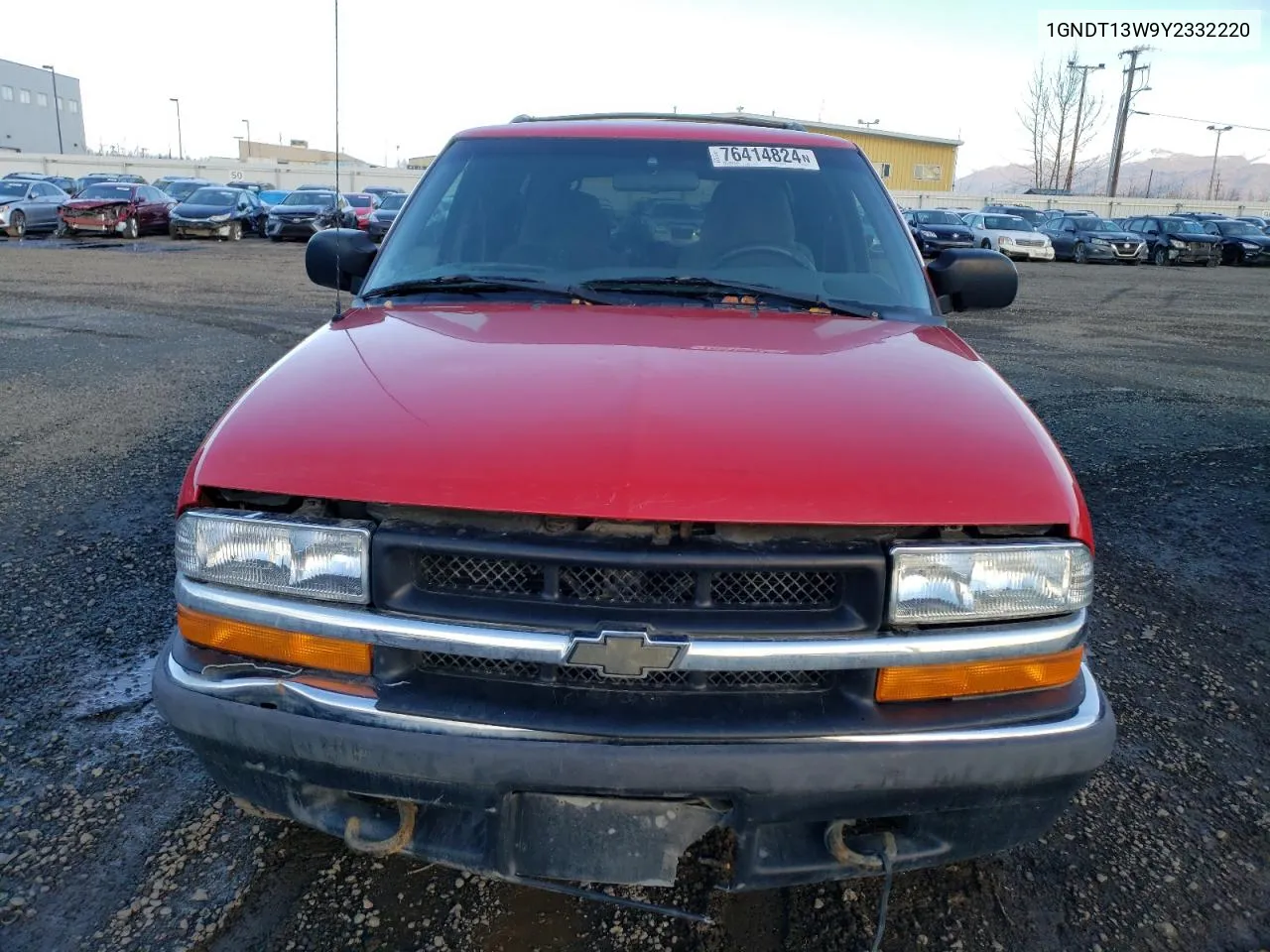 2000 Chevrolet Blazer VIN: 1GNDT13W9Y2332220 Lot: 76414824