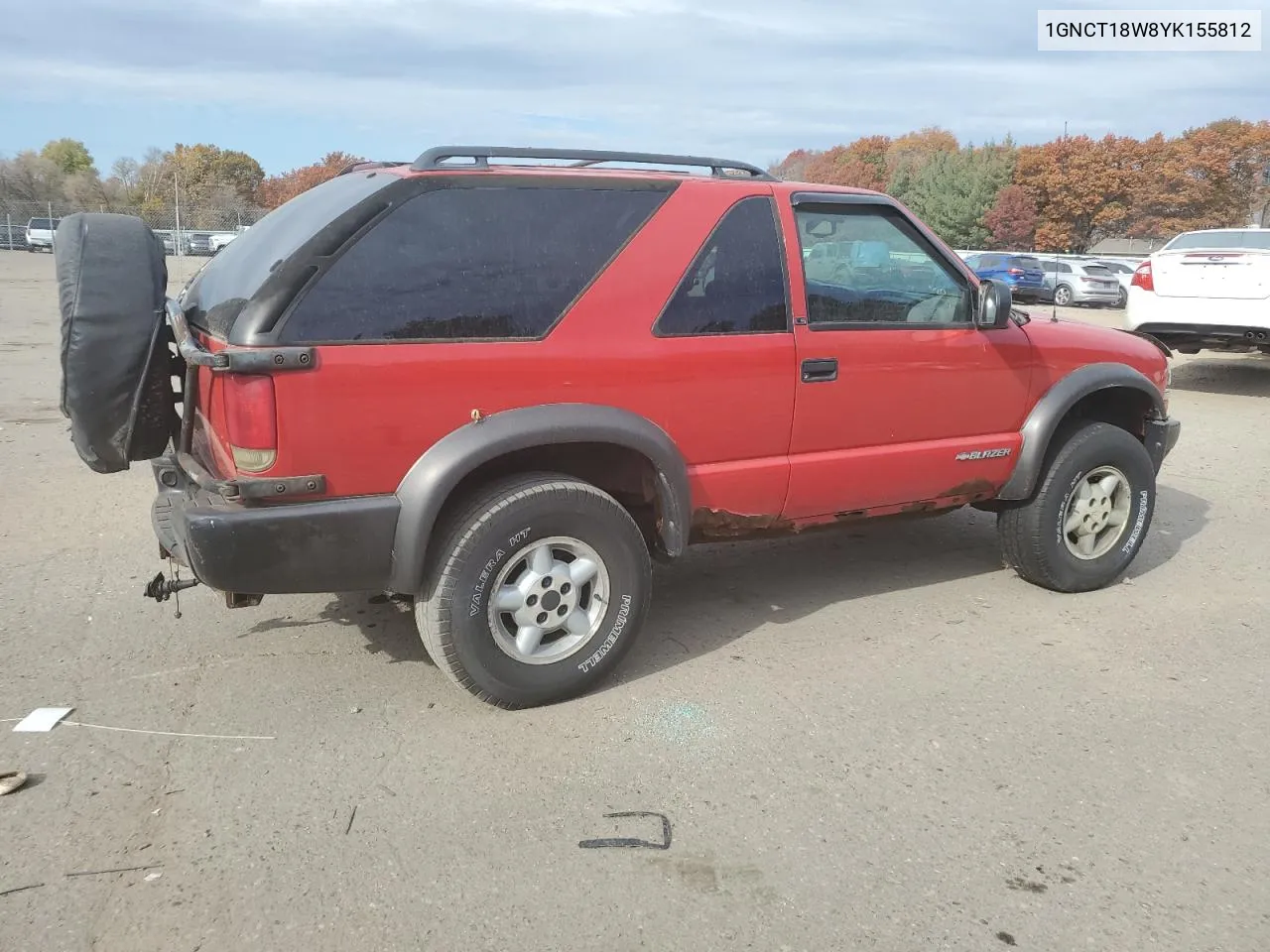 2000 Chevrolet Blazer VIN: 1GNCT18W8YK155812 Lot: 77315424