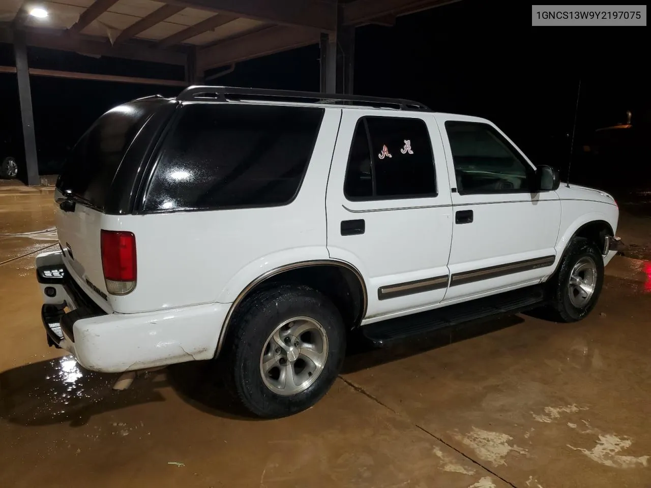 2000 Chevrolet Blazer VIN: 1GNCS13W9Y2197075 Lot: 78605864