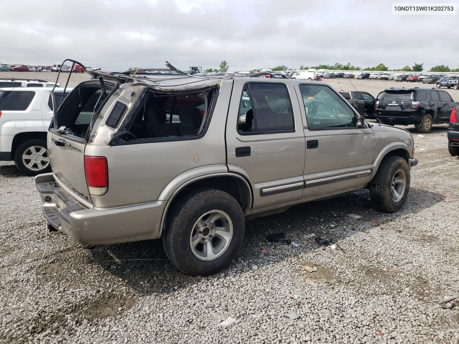 2001 Chevrolet Blazer VIN: 1GNDT13W01K202753 Lot: 55658124