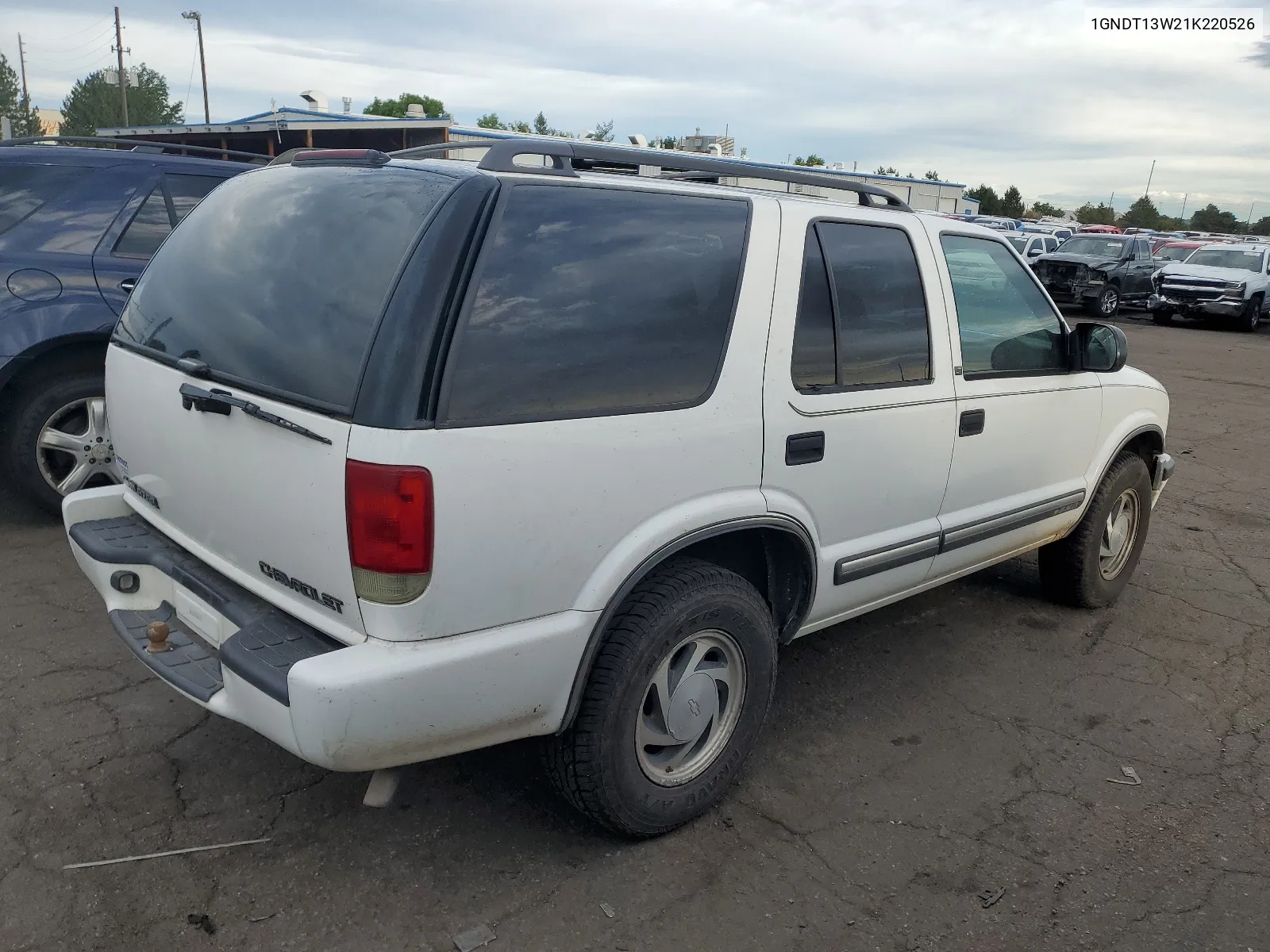 1GNDT13W21K220526 2001 Chevrolet Blazer