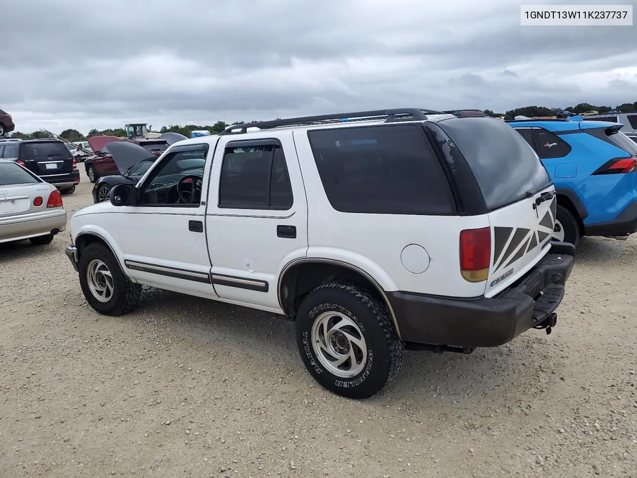 2001 Chevrolet Blazer VIN: 1GNDT13W11K237737 Lot: 74698664