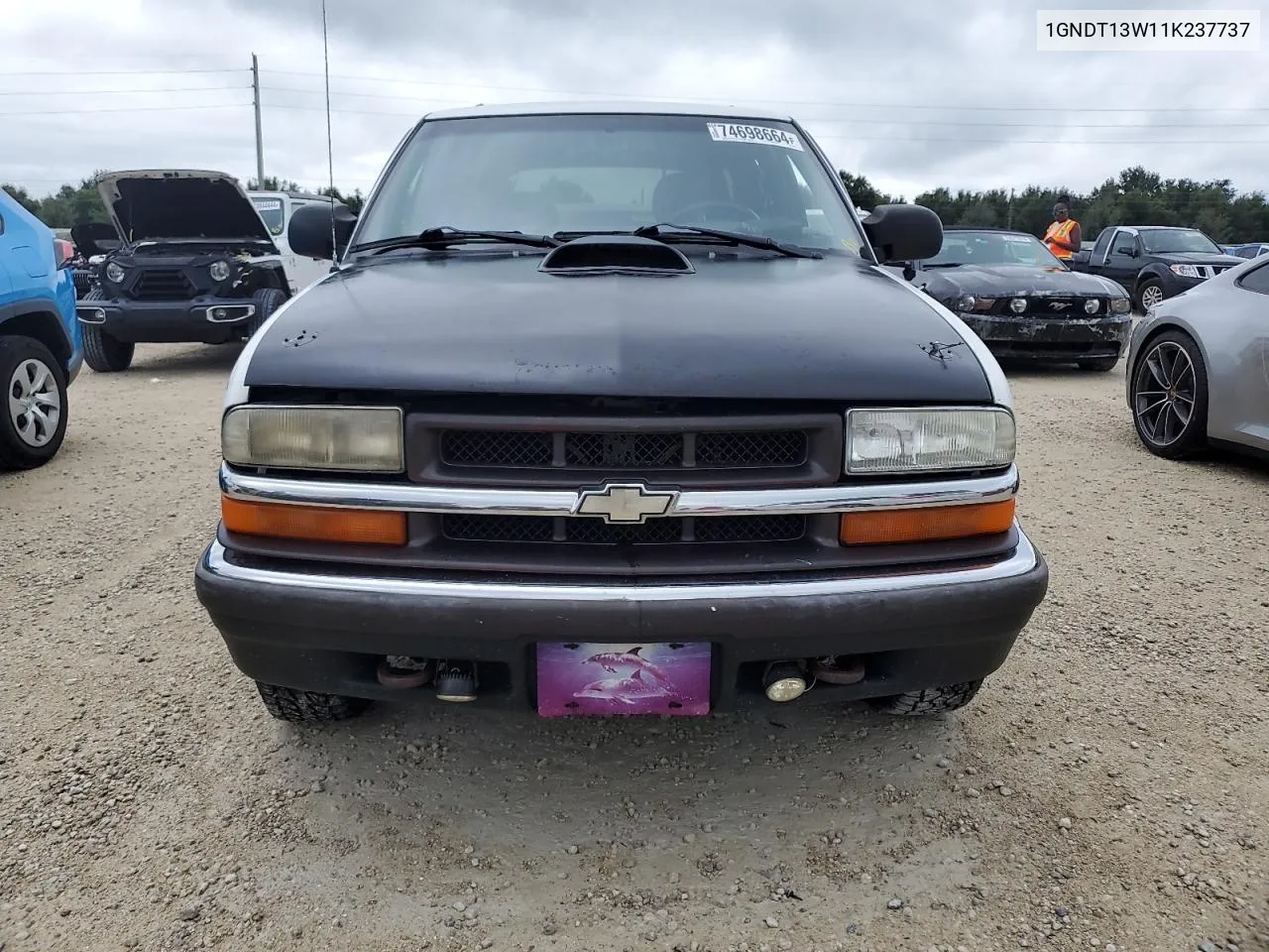 2001 Chevrolet Blazer VIN: 1GNDT13W11K237737 Lot: 74698664