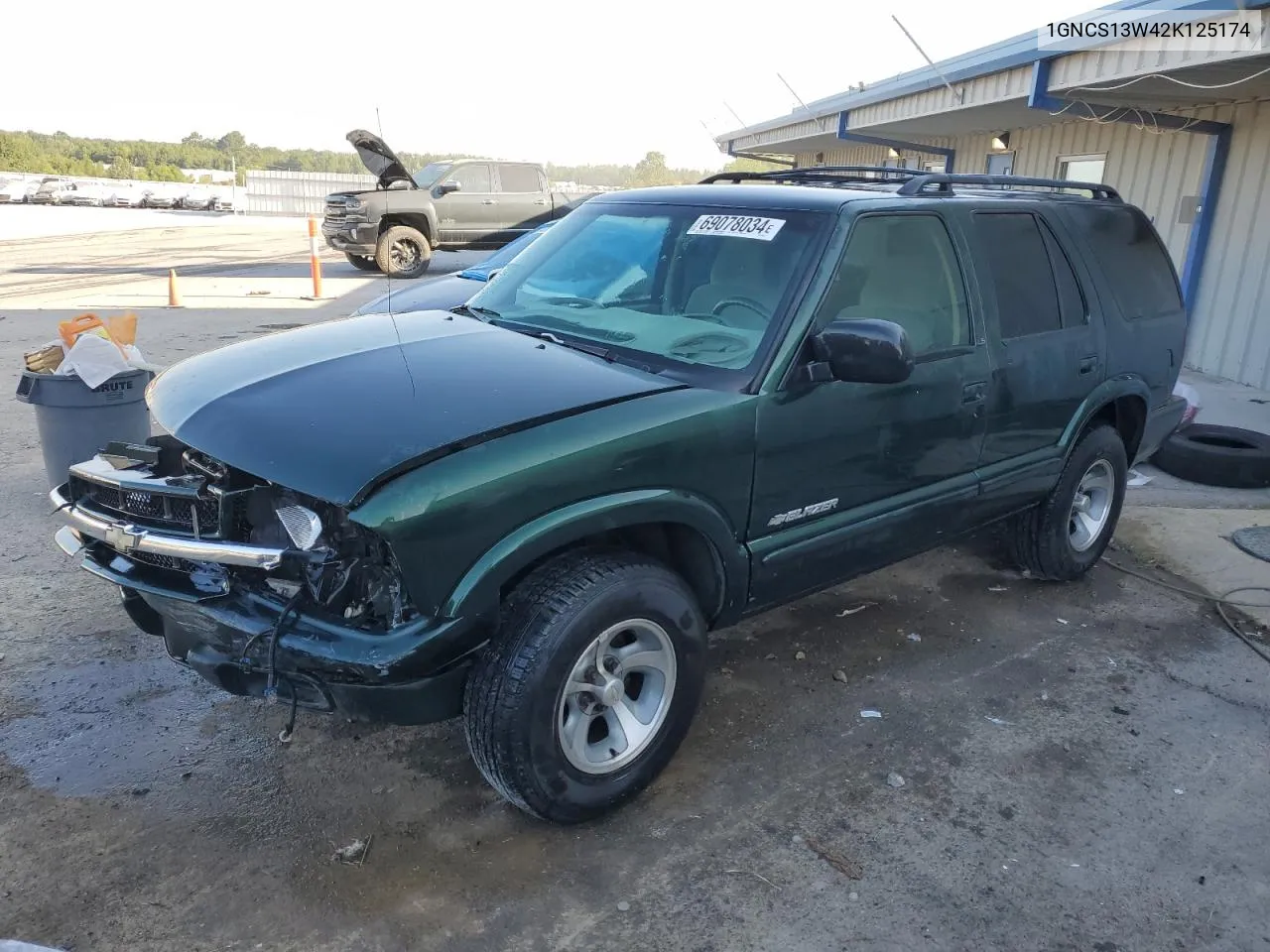 1GNCS13W42K125174 2002 Chevrolet Blazer