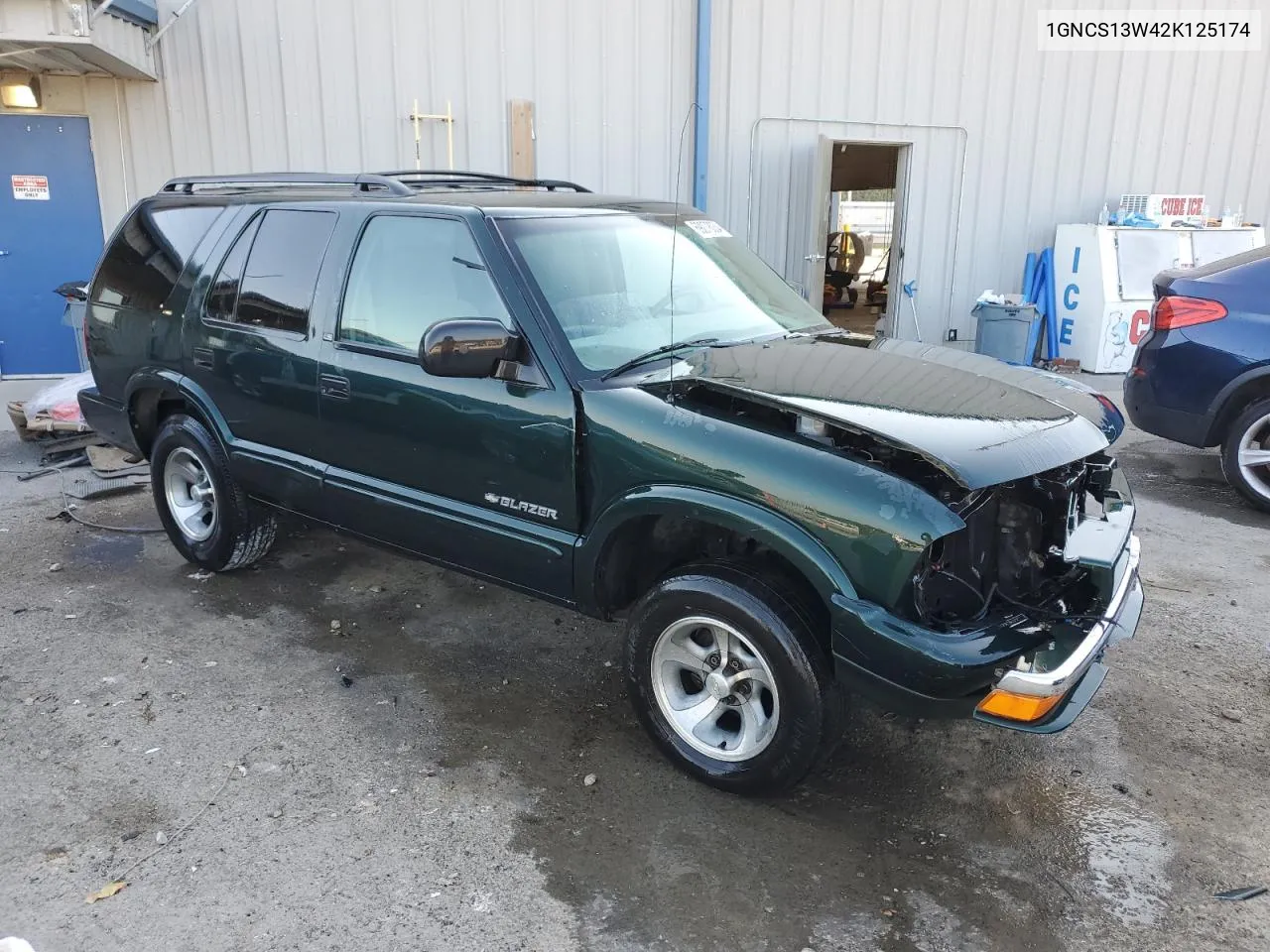 1GNCS13W42K125174 2002 Chevrolet Blazer