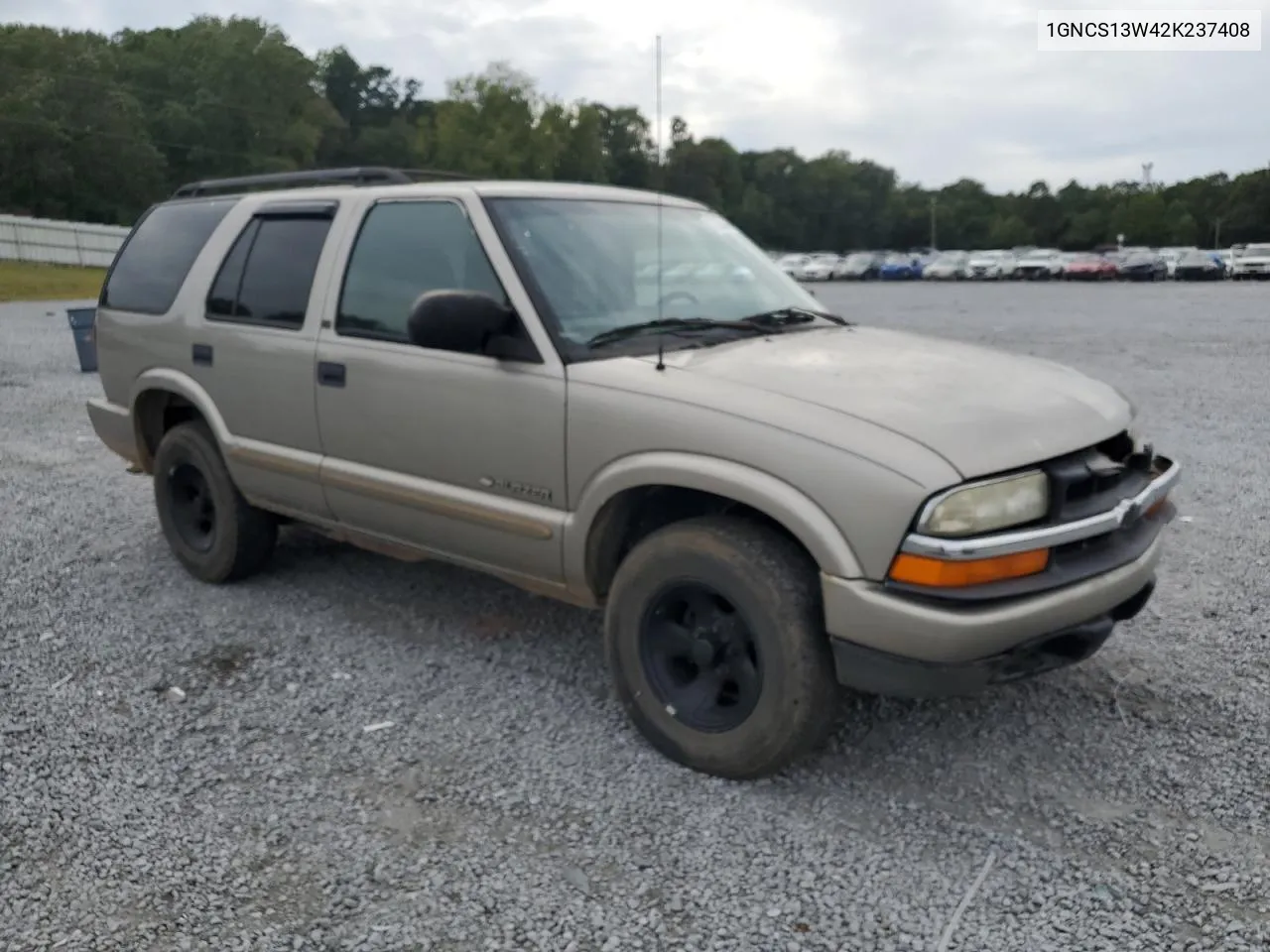 2002 Chevrolet Blazer VIN: 1GNCS13W42K237408 Lot: 71353484