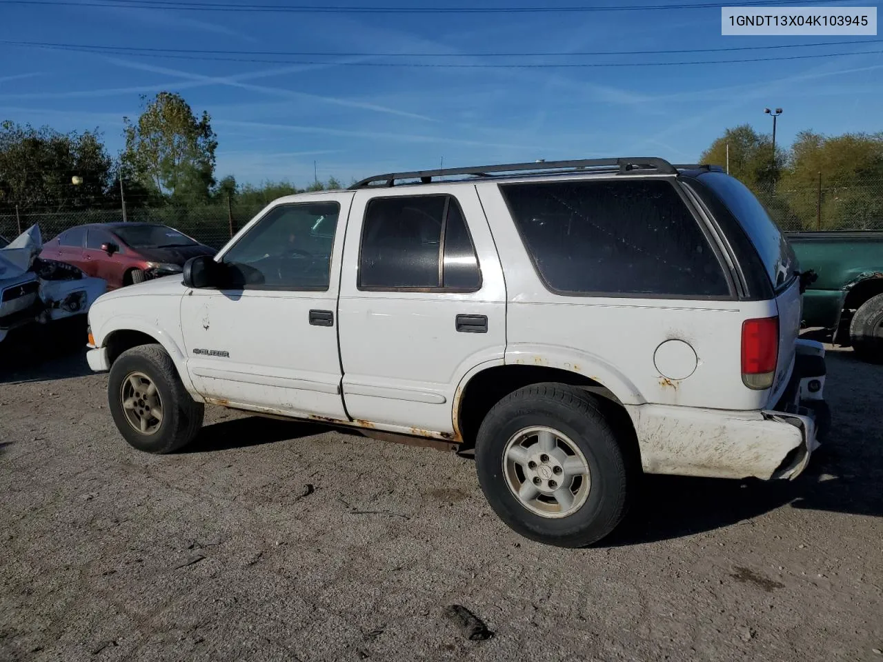 2004 Chevrolet Blazer VIN: 1GNDT13X04K103945 Lot: 73645864