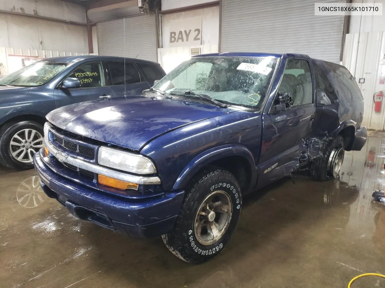 2005 Chevrolet Blazer VIN: 1GNCS18X65K101710 Lot: 76982844