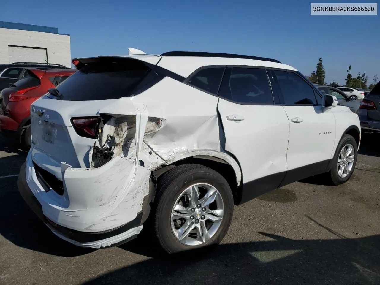 3GNKBBRA0KS666630 2019 Chevrolet Blazer 1Lt