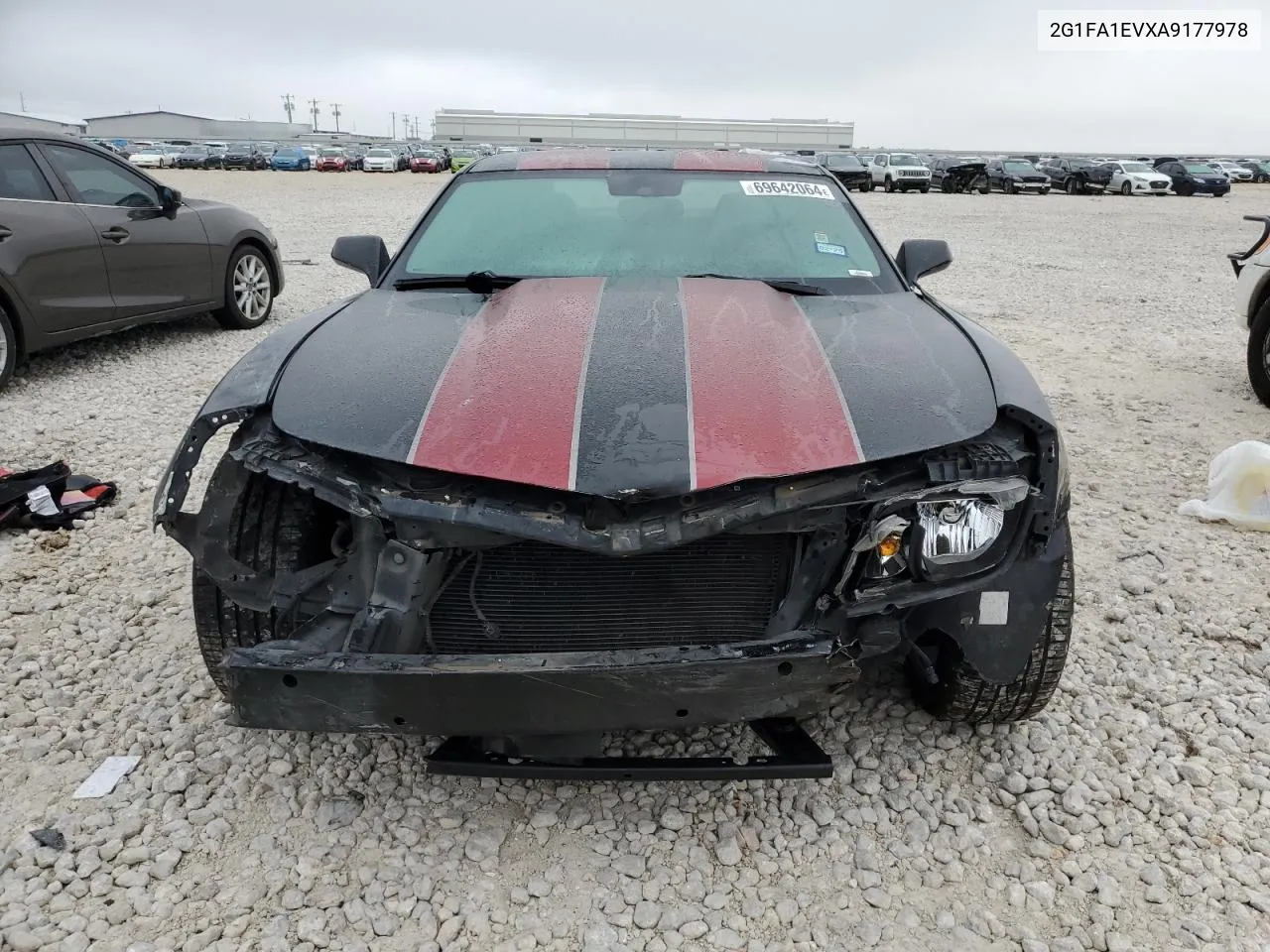 2010 Chevrolet Camaro Ls VIN: 2G1FA1EVXA9177978 Lot: 69642064