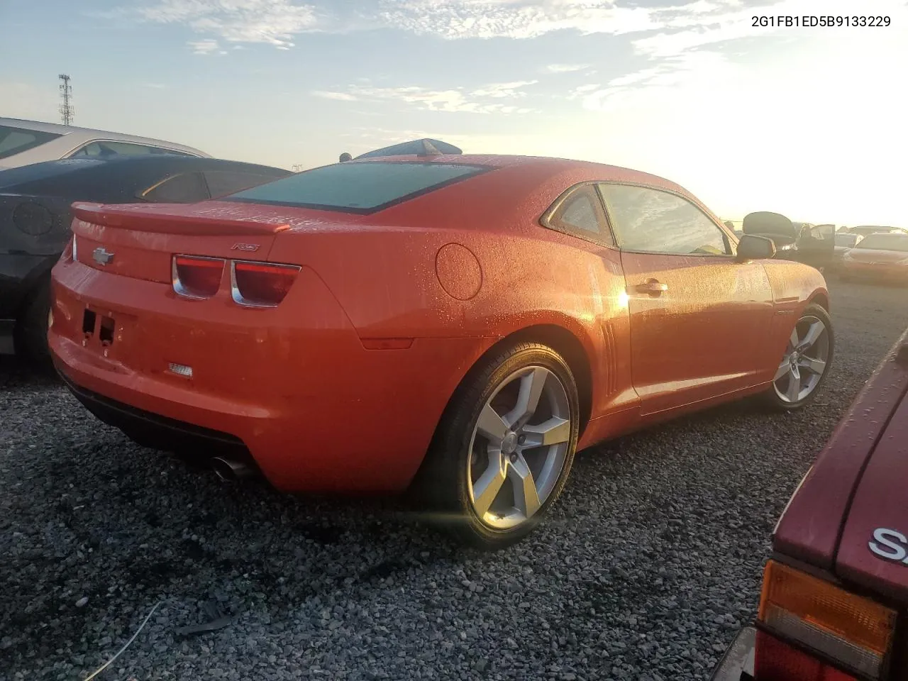 2G1FB1ED5B9133229 2011 Chevrolet Camaro Lt