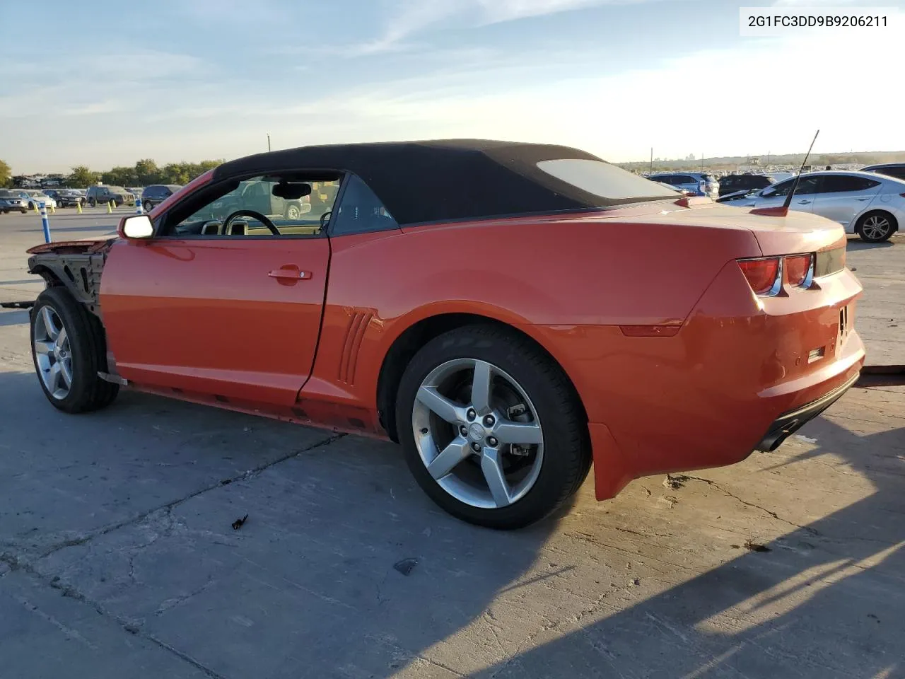 2G1FC3DD9B9206211 2011 Chevrolet Camaro Lt