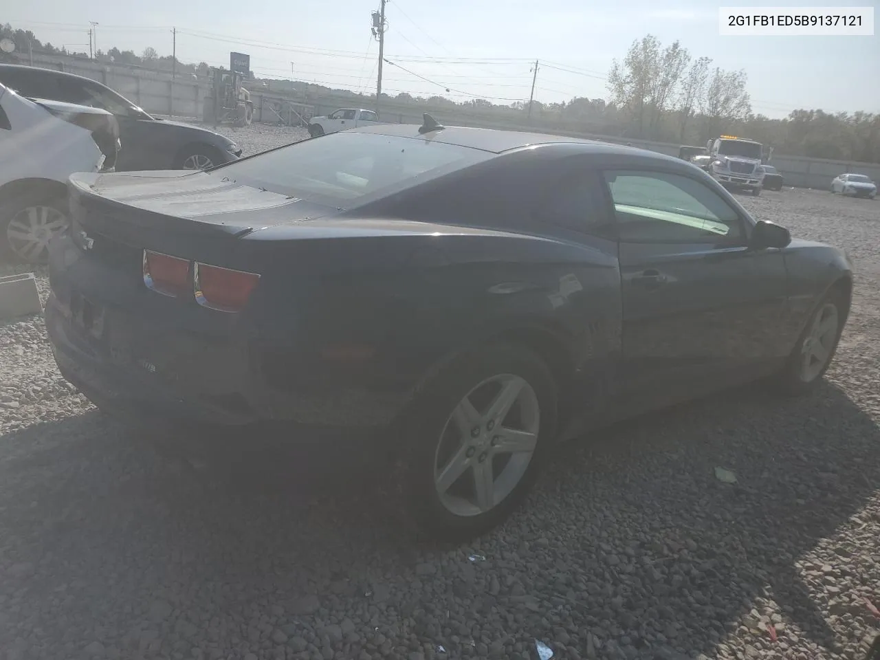 2011 Chevrolet Camaro Lt VIN: 2G1FB1ED5B9137121 Lot: 77385584