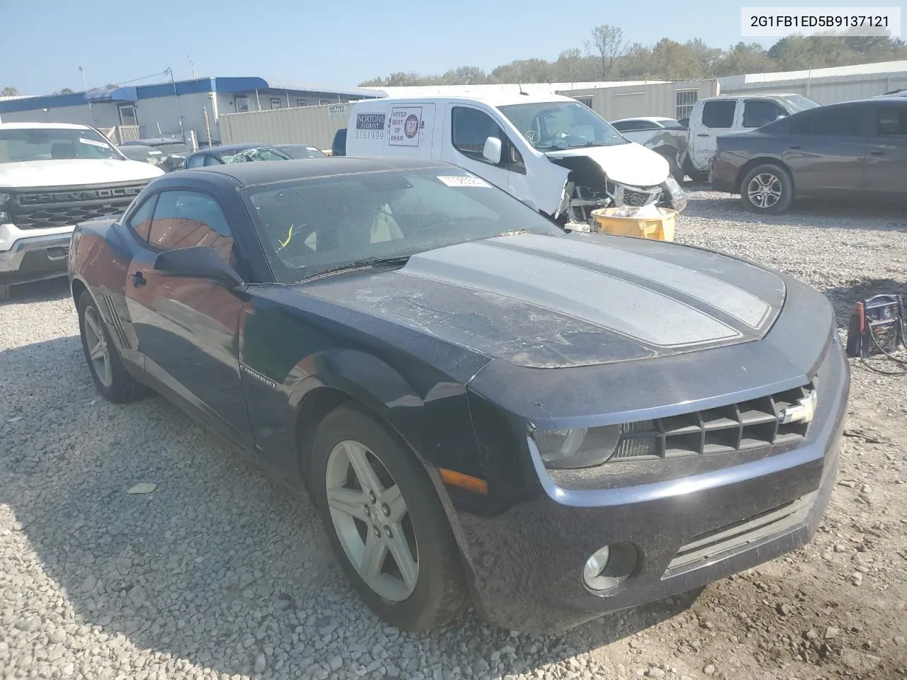 2011 Chevrolet Camaro Lt VIN: 2G1FB1ED5B9137121 Lot: 77385584