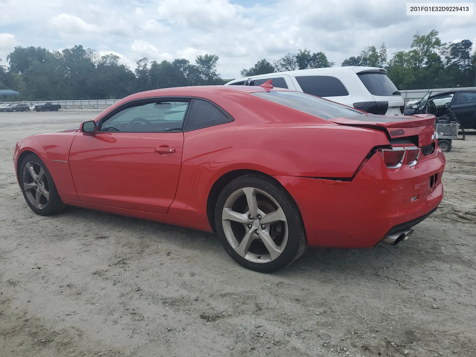 2013 Chevrolet Camaro Lt VIN: 2G1FG1E32D9229413 Lot: 61131744