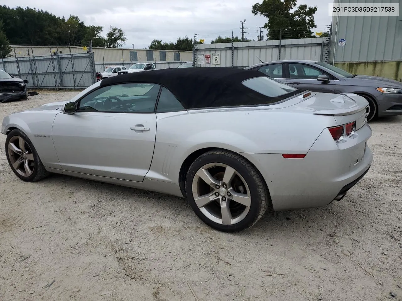 2013 Chevrolet Camaro Lt VIN: 2G1FC3D35D9217538 Lot: 71935134