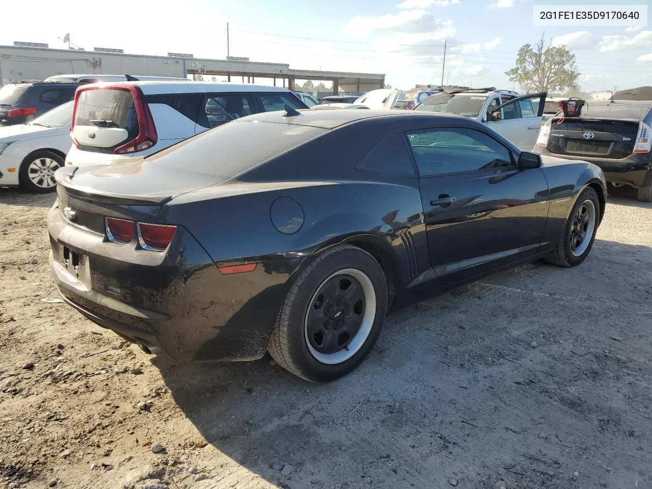 2013 Chevrolet Camaro Ls VIN: 2G1FE1E35D9170640 Lot: 75854564