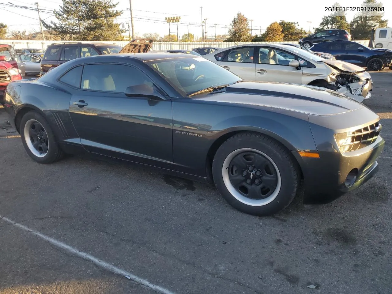 2013 Chevrolet Camaro Ls VIN: 2G1FE1E32D9175908 Lot: 80273834