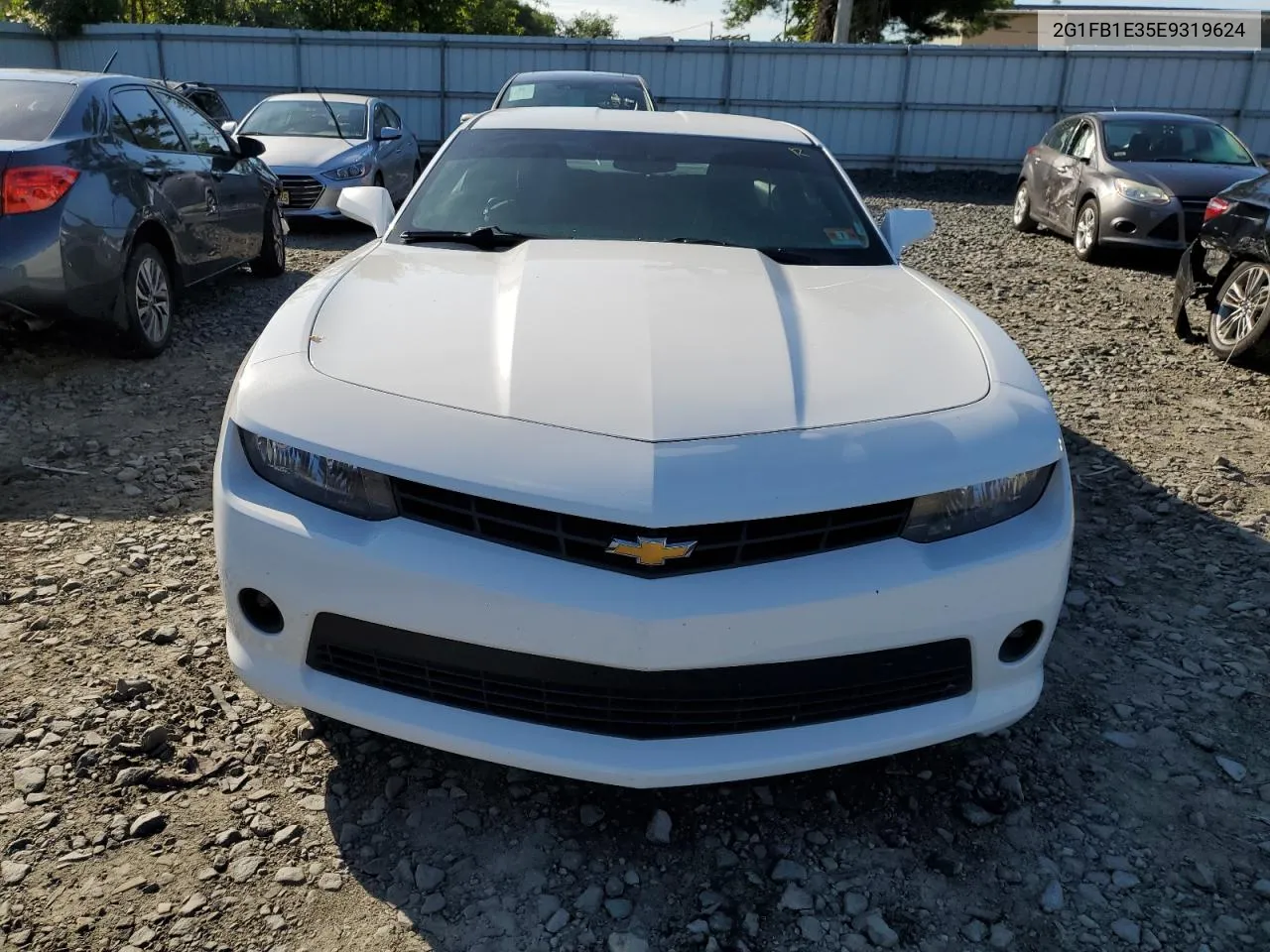 2014 Chevrolet Camaro Lt VIN: 2G1FB1E35E9319624 Lot: 61353044