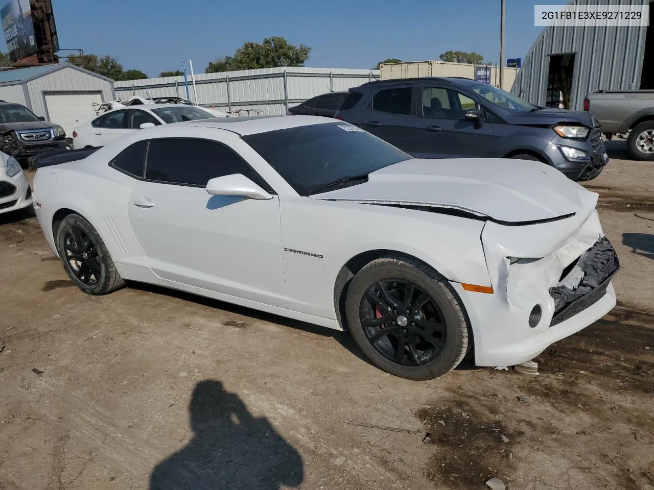 2014 Chevrolet Camaro Lt VIN: 2G1FB1E3XE9271229 Lot: 75239784