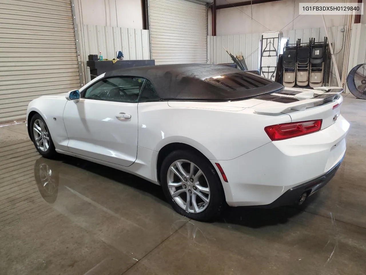 1G1FB3DX5H0129840 2017 Chevrolet Camaro Lt