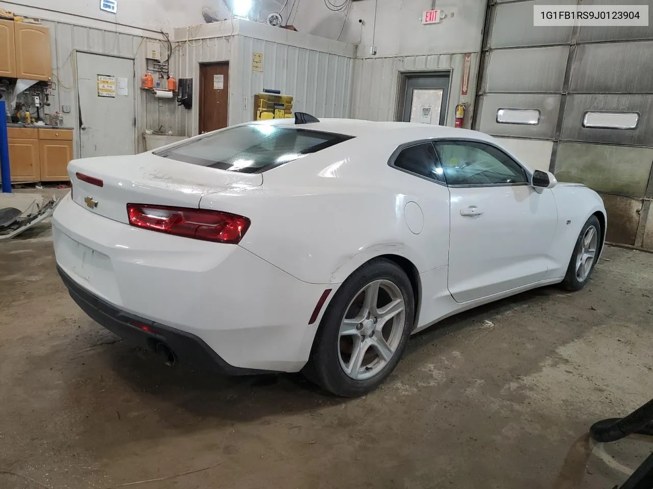 1G1FB1RS9J0123904 2018 Chevrolet Camaro Lt