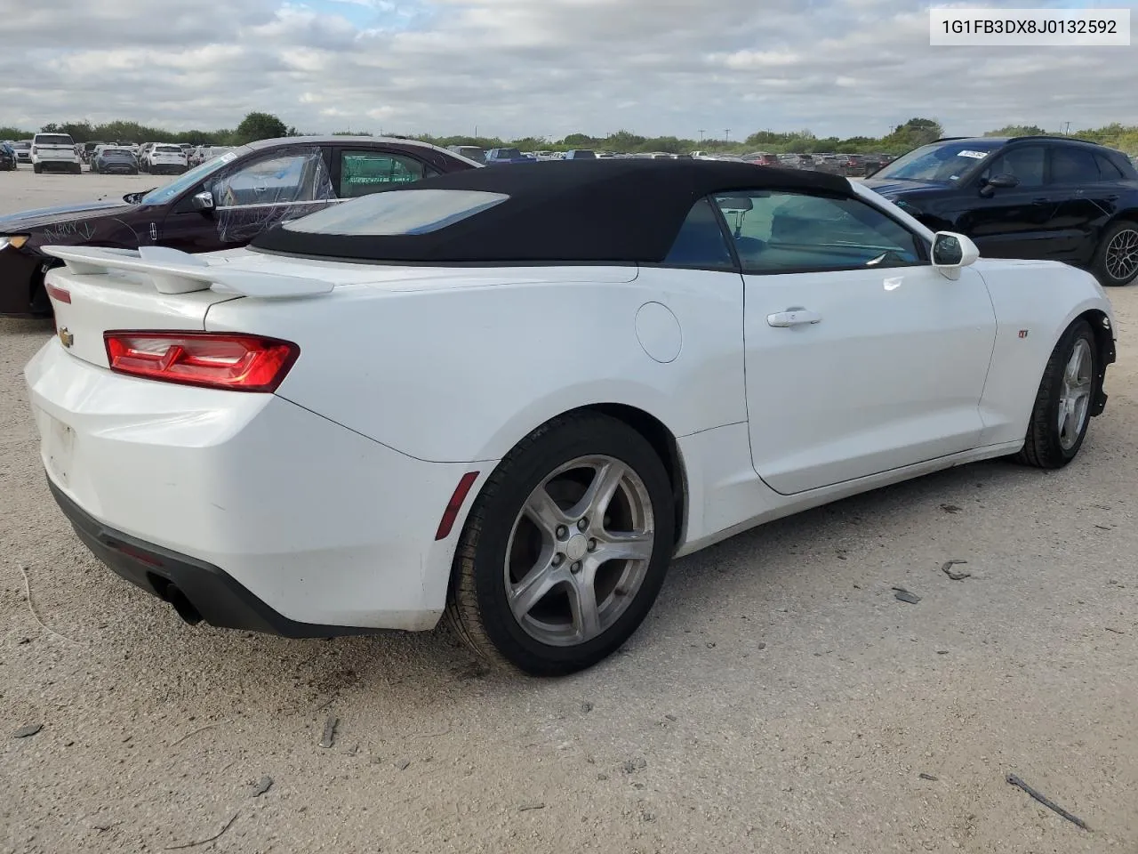 1G1FB3DX8J0132592 2018 Chevrolet Camaro Lt