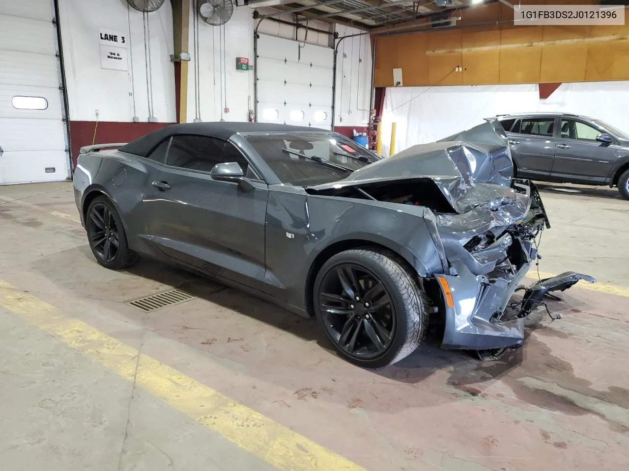 1G1FB3DS2J0121396 2018 Chevrolet Camaro Lt