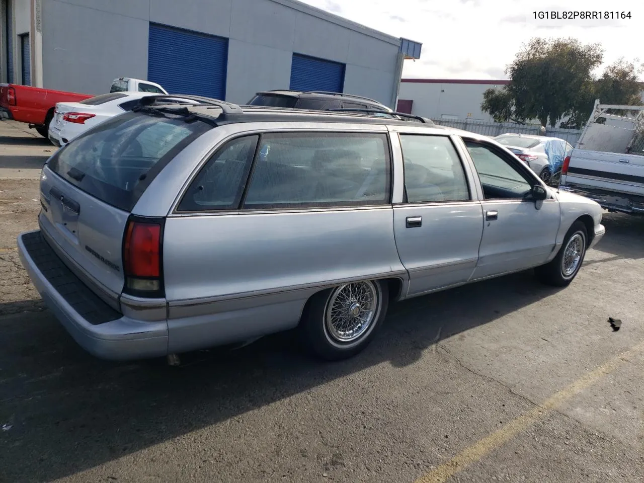 1994 Chevrolet Caprice Classic VIN: 1G1BL82P8RR181164 Lot: 77995384