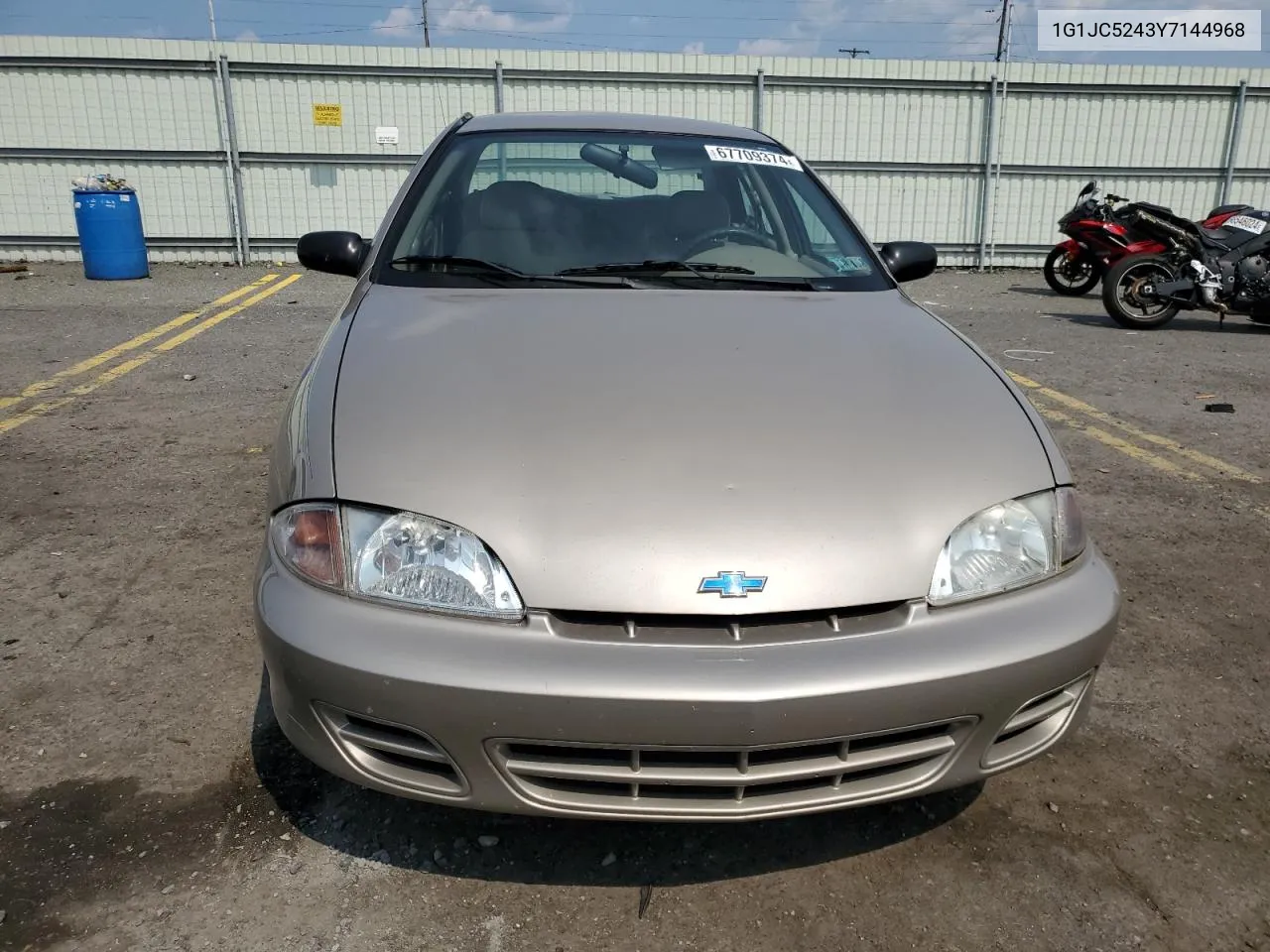 1G1JC5243Y7144968 2000 Chevrolet Cavalier