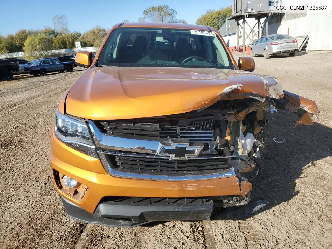 1GCGTCEN2H1325587 2017 Chevrolet Colorado Lt