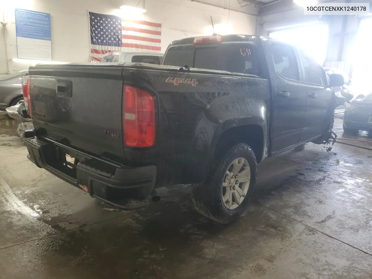 1GCGTCENXK1240178 2019 Chevrolet Colorado Lt