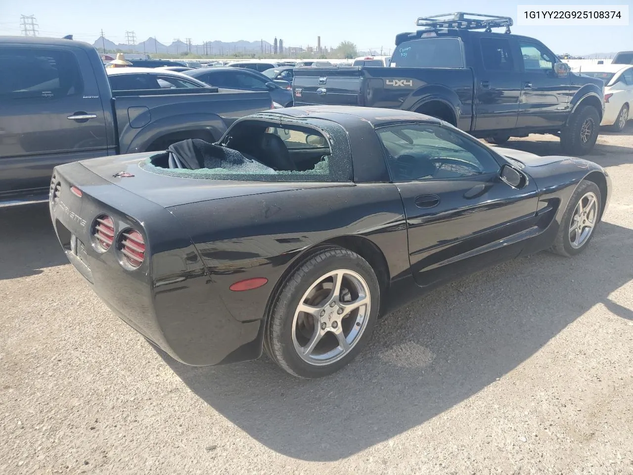 2002 Chevrolet Corvette VIN: 1G1YY22G925108374 Lot: 72339464